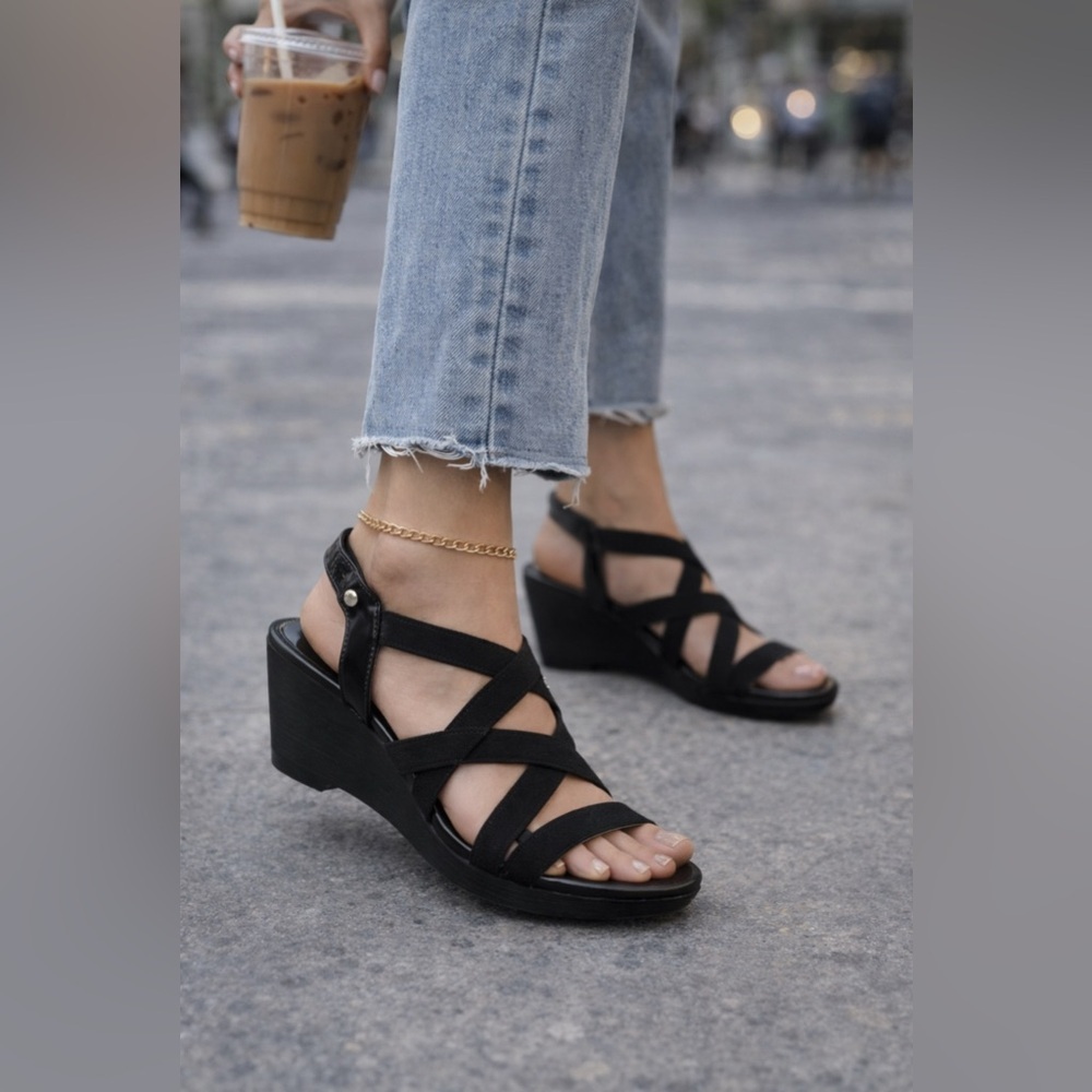 Chaps Black Wedge Sandals with Criss-Cross Straps